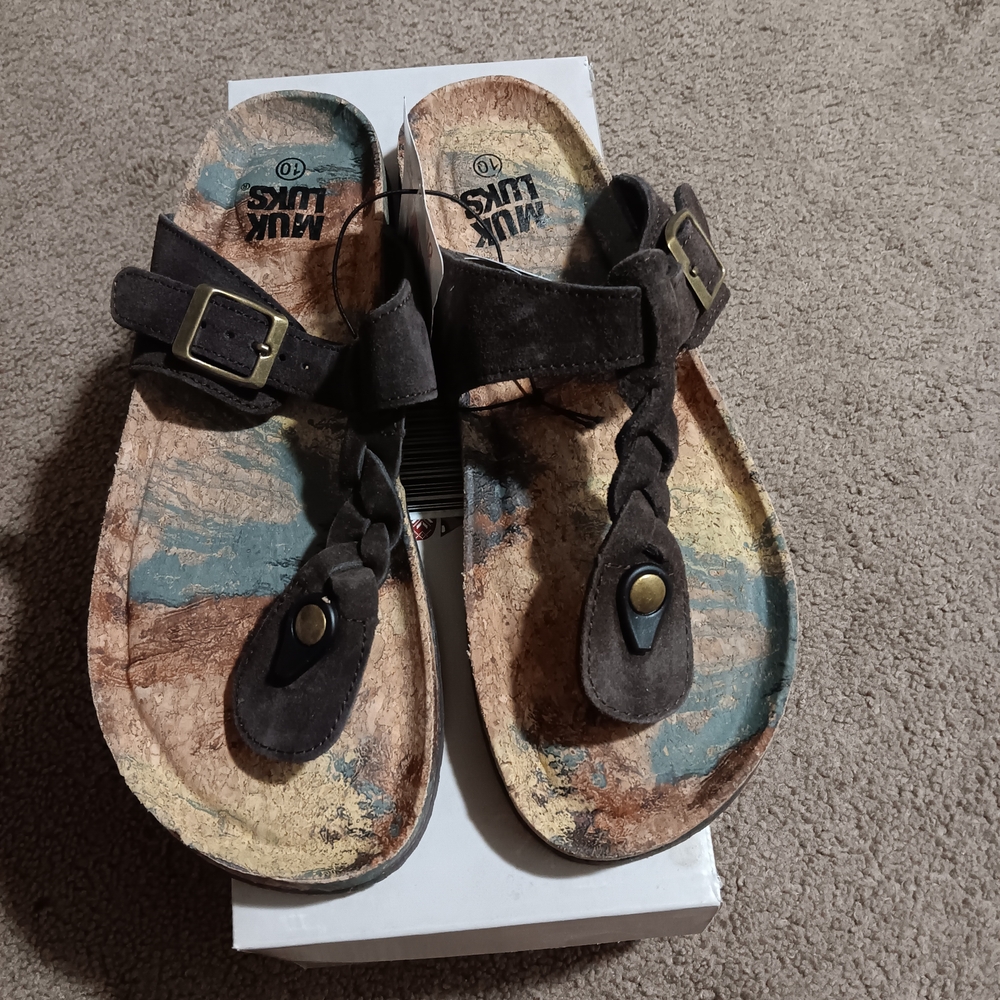 Muk Luks Brown and Tan Sandals